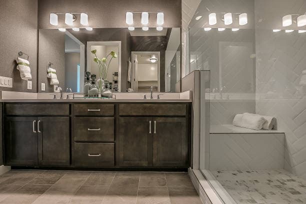 Luxury bathroom renovation Montreal - CCC licensed contractor